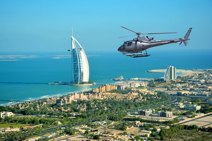 Dubai Helicopter Tour